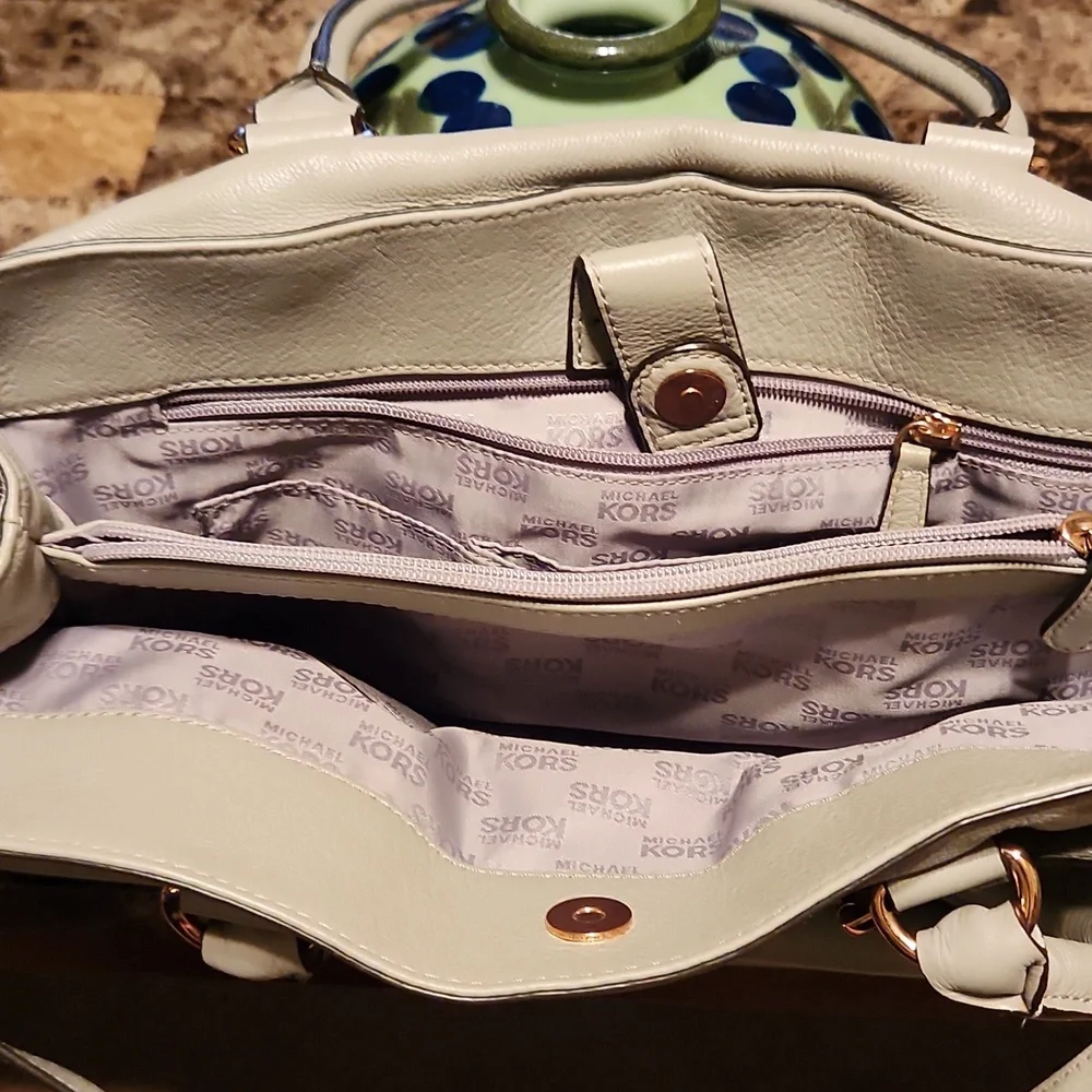 Michael Kors Gray leather Purse